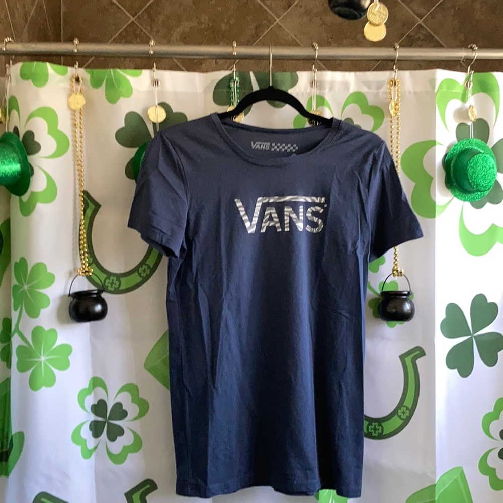 Vans top